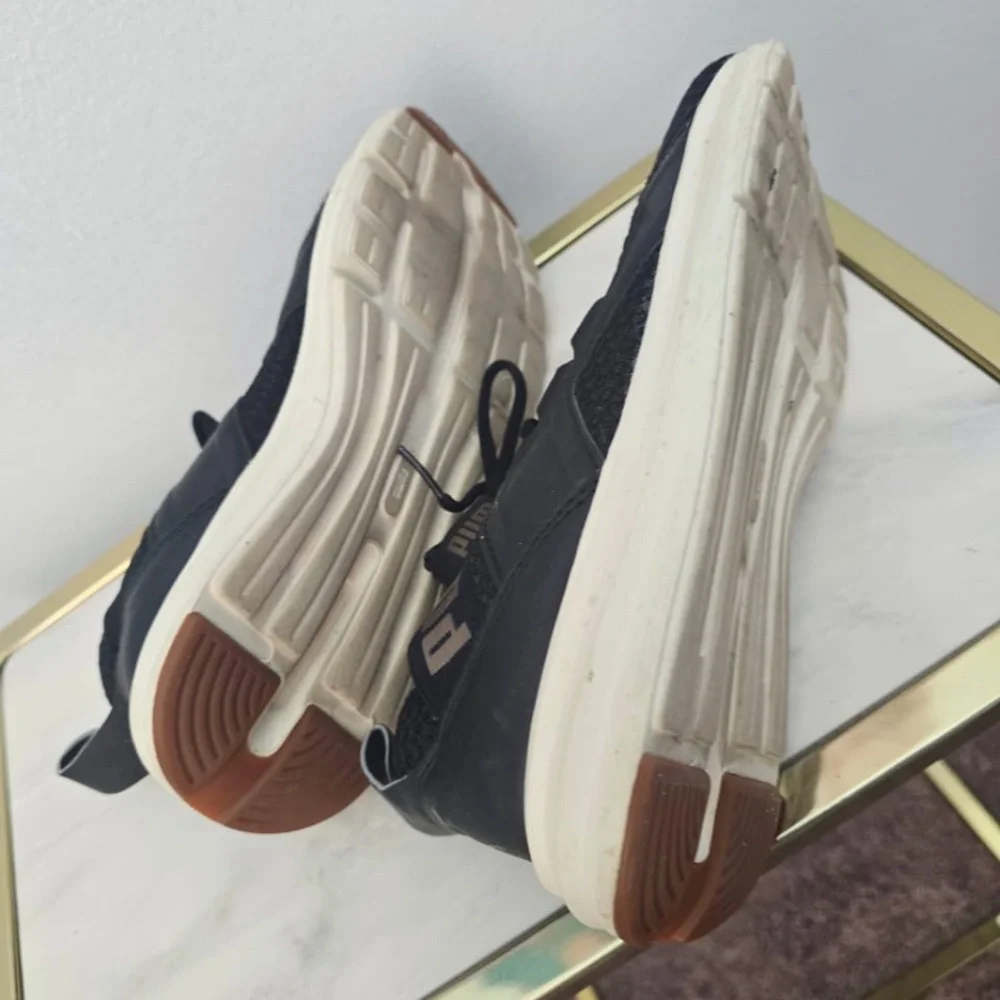Puma Enzo Varsity Sneakers Women’s Size 7